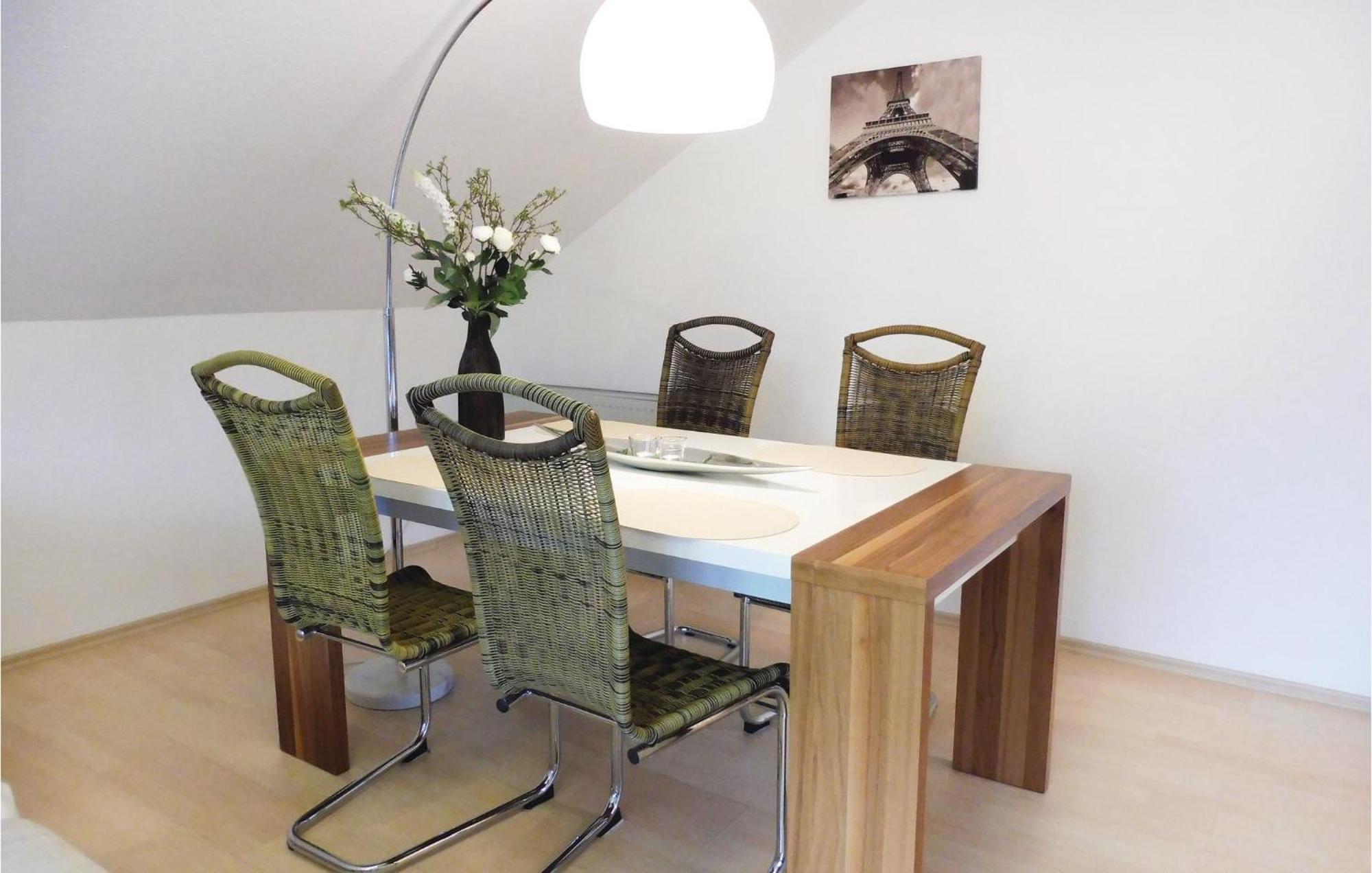 2 Bedroom Nice Apartment In บัดเพอร์ทอนท์ ภายนอก รูปภาพ
